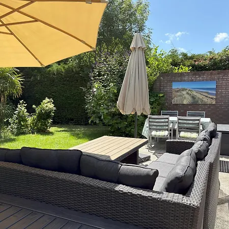 Im Maritimen Flair Mit Privatem Garten Warmenhuizen