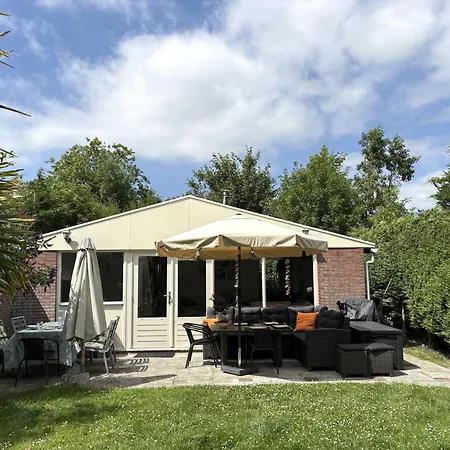 Im Maritimen Flair Mit Privatem Garten
