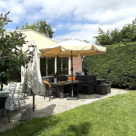 Vakantiehuis Im Maritimen Flair Mit Privatem Garten Warmenhuizen