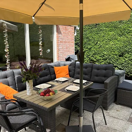 Im Maritimen Flair Mit Privatem Garten Warmenhuizen